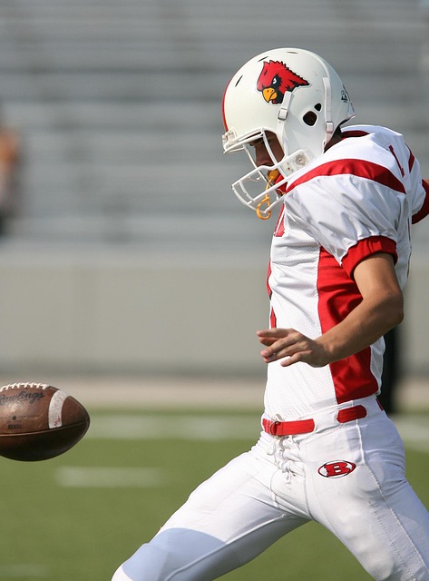 国踢球并不 国踢球并不